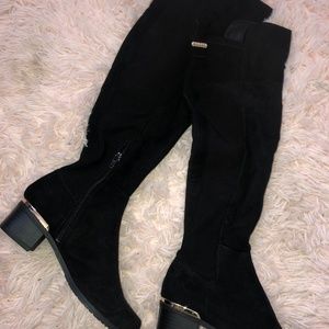 Guess boots